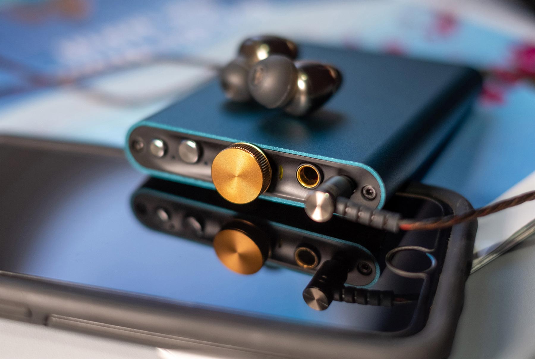 オーディオ機器iFi-Audio ポータブル ヘッドフォン アンプ hip-dac ブルー